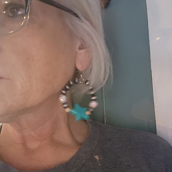 Beaded Bracelet with Blue Star Charm - Picture 3 of 3